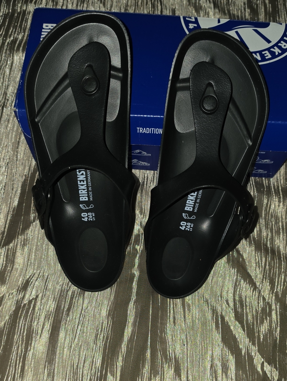 Birkenstock Men’s Black Thong Sandals with Buckle Accent